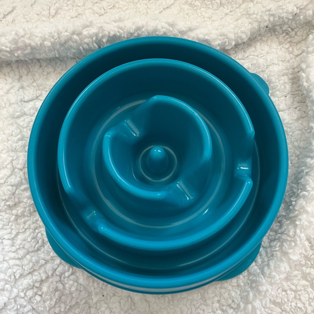 Slow Feeder Pet Bowl - Blue